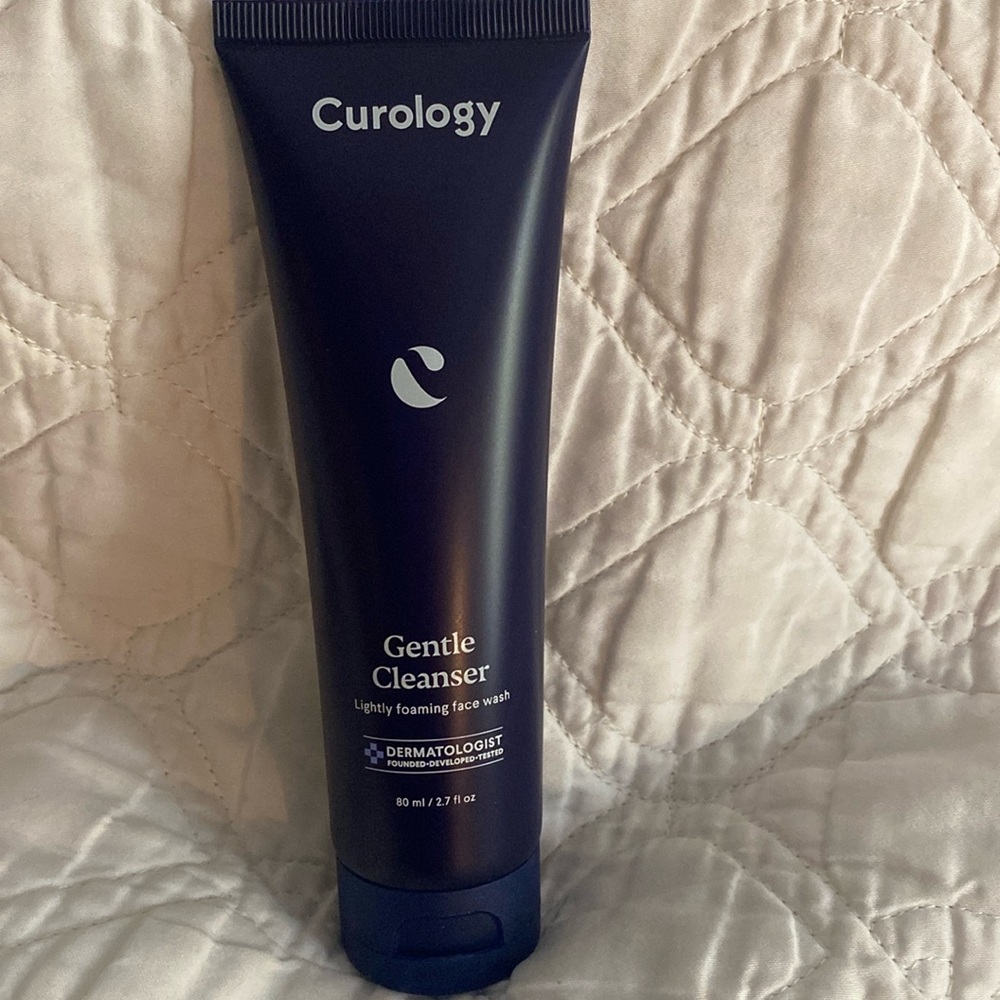 Curology‎ Gentle Cleanser lightly foaming facial wash - new and unopened